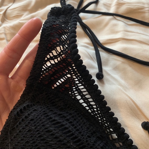 Crotchet bikini top - Picture 2 of 3
